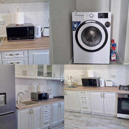 Luxurious Apartment With 3 Rooms And 2 Bathrooms In Corabia Exterior foto