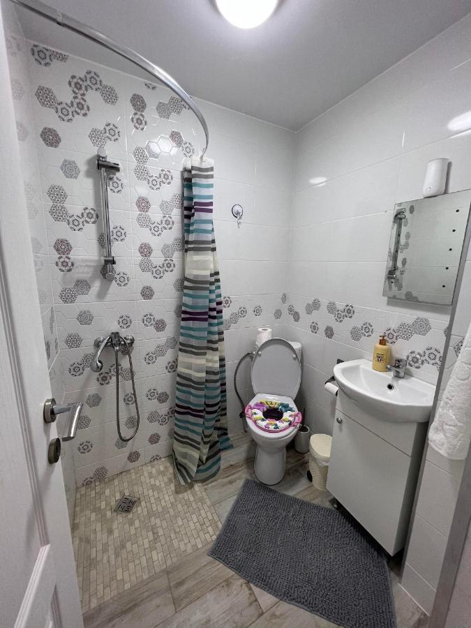 Luxurious Apartment With 3 Rooms And 2 Bathrooms In Corabia Exterior foto